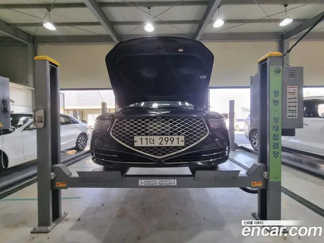 Genesis G90, 2019, 230 990 км