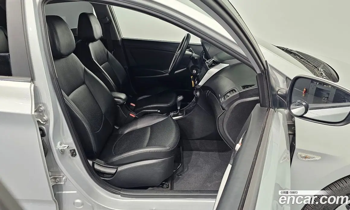 Hyundai Accent 2015 1.6 АКПП, фото 13
