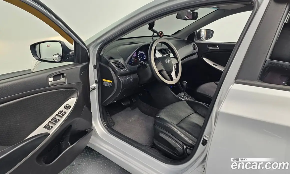 Hyundai Accent 2015 1.6 АКПП, фото 16