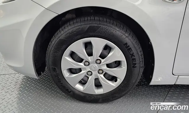Hyundai Accent 2015 1.6 АКПП, миниатюра 5