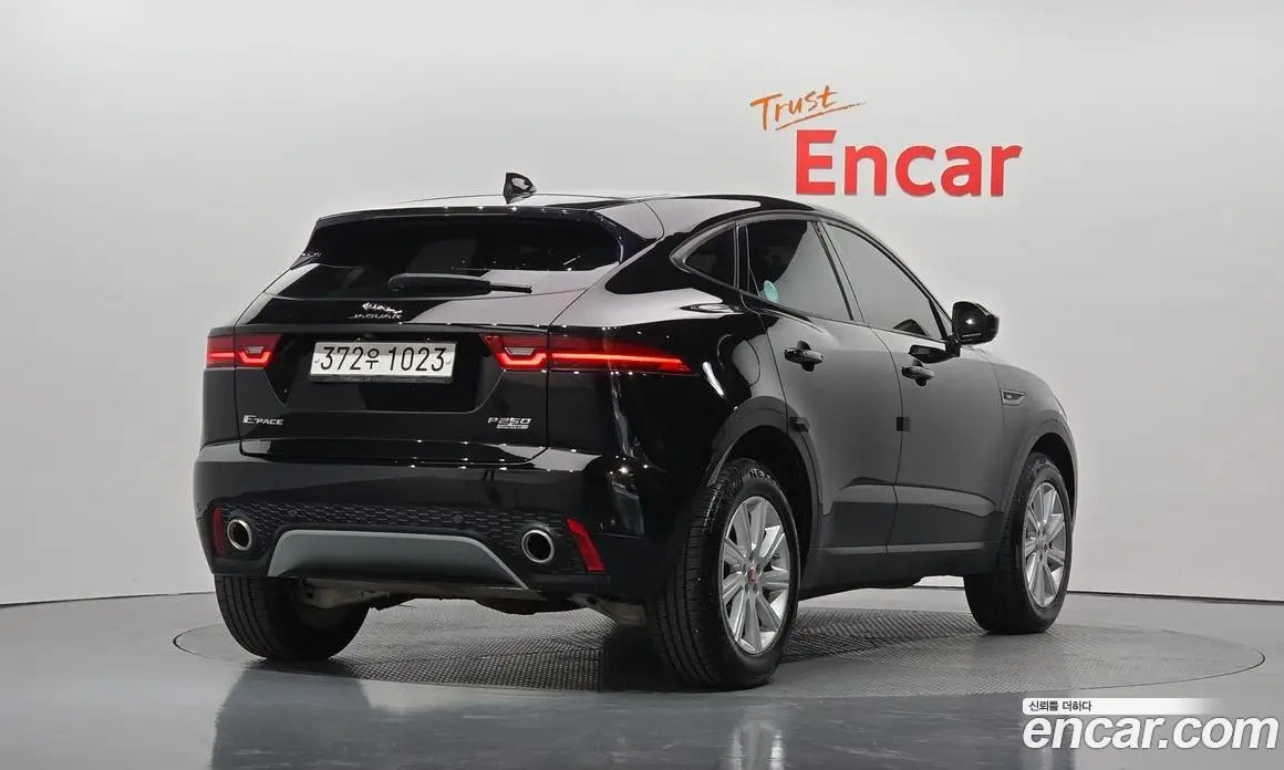 Jaguar E-Pace 2018 2.0 АКПП, фото 2 Jaguar E-Pace 2018 2.0 АКПП, фото 2
