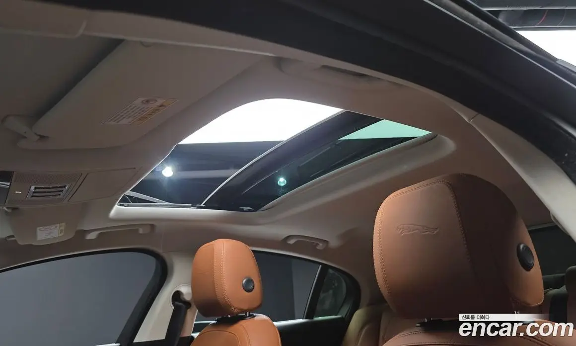 Jaguar XE 2016 2.0 АКПП, фото 16
