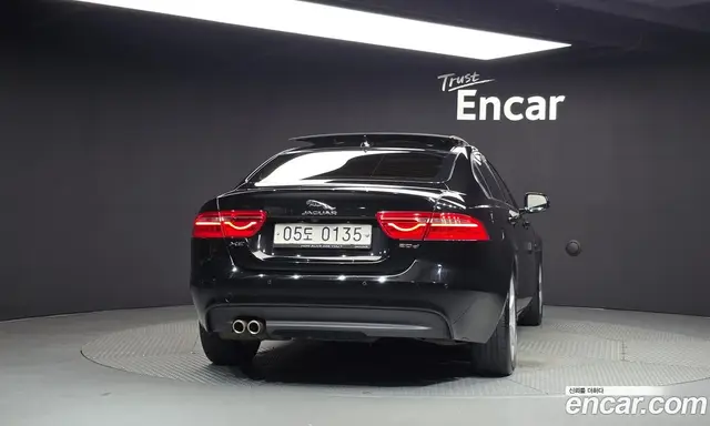 Jaguar XE 2016 2.0 АКПП, миниатюра 4