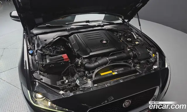 Jaguar XE 2016 2.0 АКПП, миниатюра 6
