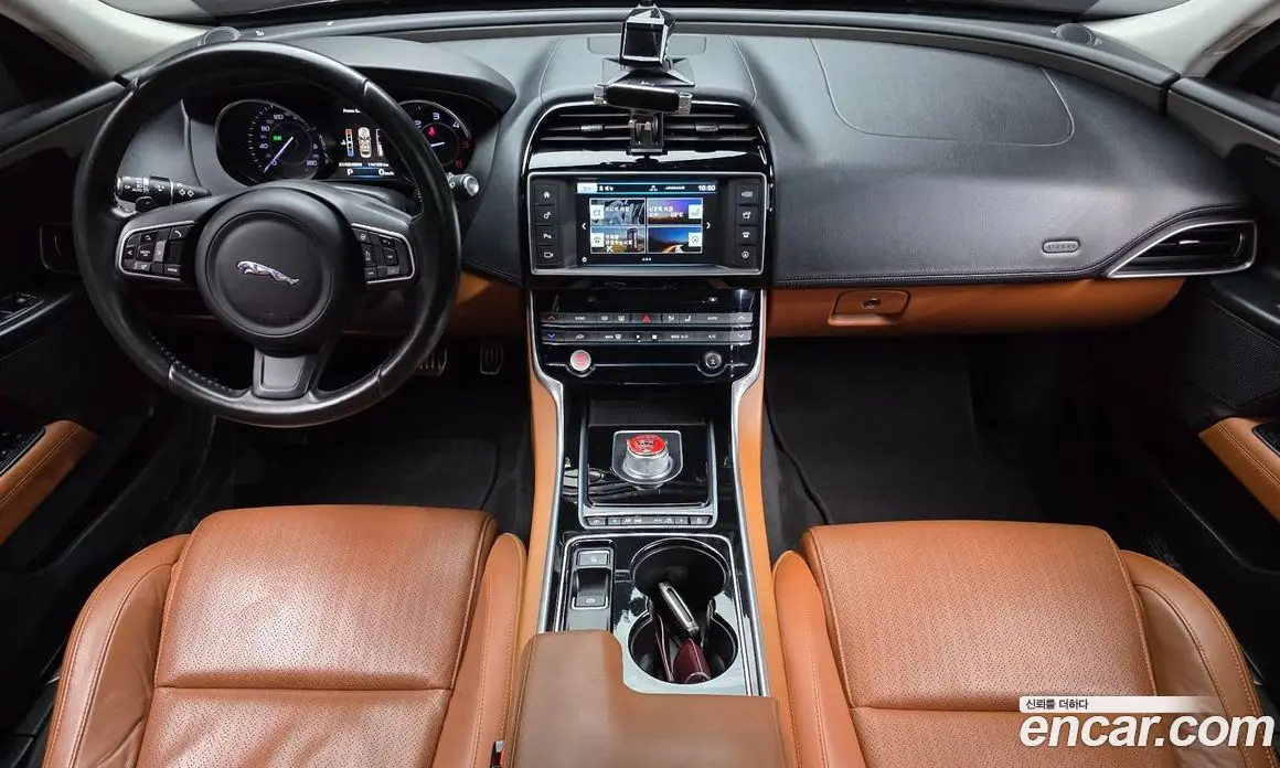 Jaguar XE 2016 2.0 АКПП, фото 7