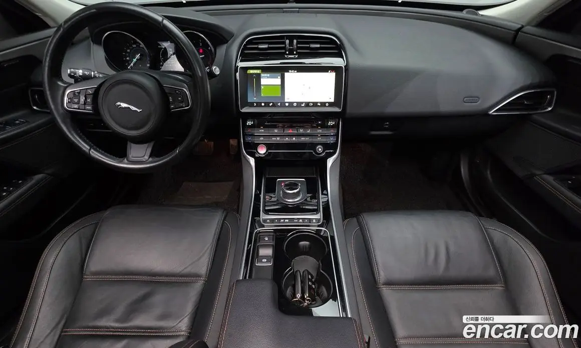Jaguar XE 2016 2.0 АКПП, фото 7