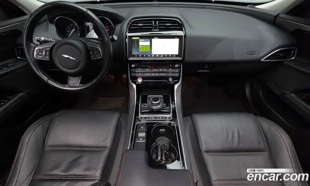 Jaguar XE 2016 2.0 АКПП, миниатюра 7