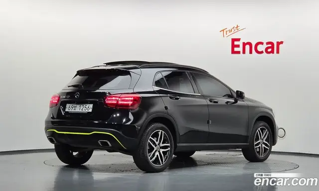 Mercedes-Benz GLA-Class 2018 2.0 АКПП, миниатюра 2