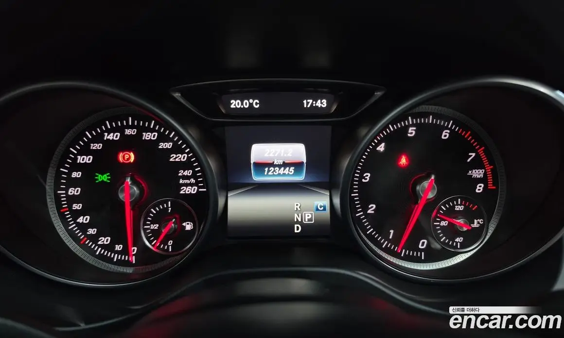 Mercedes-Benz GLA-Class 2018 2.0 АКПП, фото 11