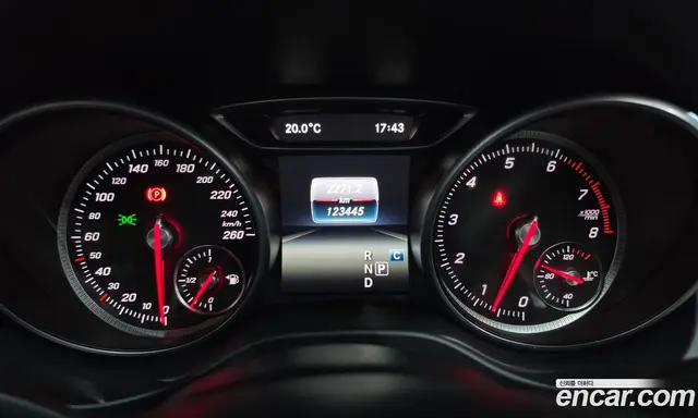 Mercedes-Benz GLA-Class 2018 2.0 АКПП, миниатюра 11
