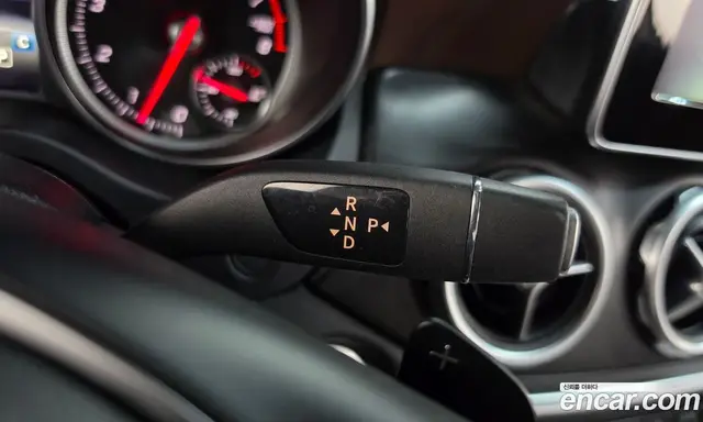 Mercedes-Benz GLA-Class 2018 2.0 АКПП, миниатюра 12
