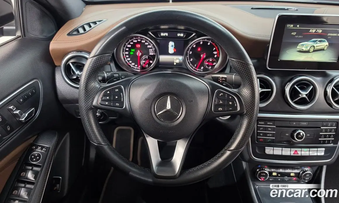 Mercedes-Benz GLA-Class 2018 2.0 АКПП, фото 18
