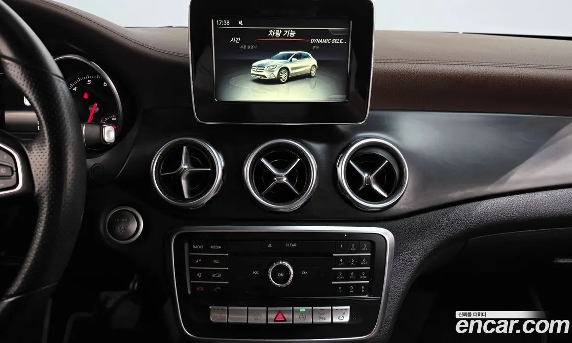 Mercedes-Benz GLA-Class 2018 2.0 АКПП, фото 19