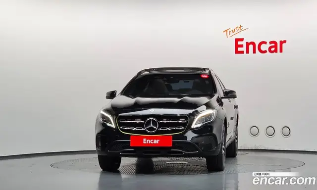 Mercedes-Benz GLA-Class 2018 2.0 АКПП, миниатюра 3