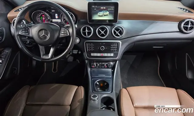 Mercedes-Benz GLA-Class 2018 2.0 АКПП, миниатюра 10