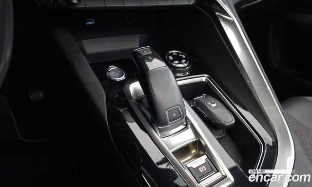 Peugeot 3008 2018 1.6 АКПП, миниатюра 9