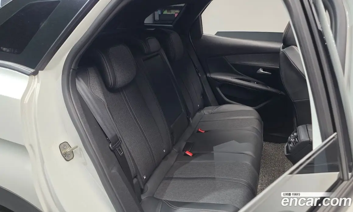 Peugeot 3008 2019 1.5 АКПП, фото 17