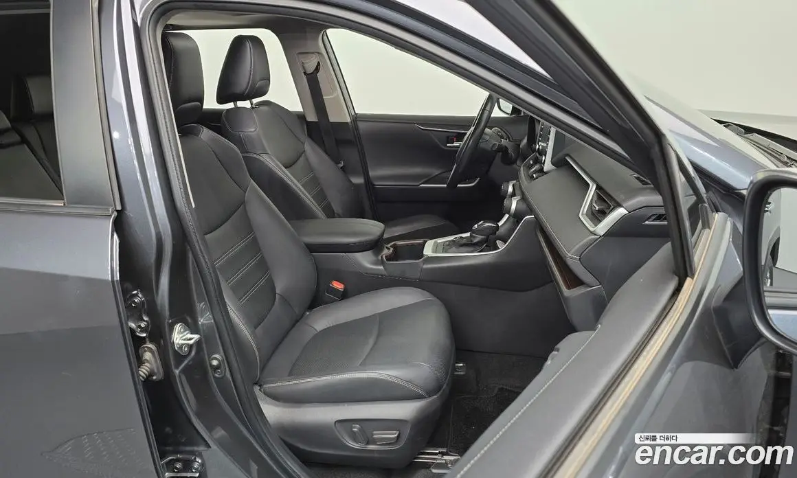 Toyota RAV4 2022 2.5 АКПП, фото 15 Toyota RAV4 2022 2.5 АКПП, фото 15