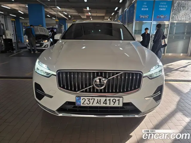 Volvo XC60 2024 2.0 АКПП, миниатюра 2