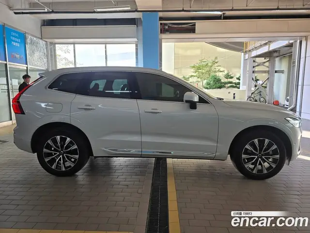 Volvo XC60 2024 2.0 АКПП, миниатюра 5