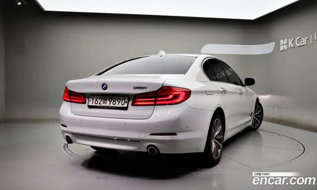 BMW 5 серия 2018 2.0 АКПП, миниатюра 4 BMW 5 серия 2018 2.0 АКПП, миниатюра 4