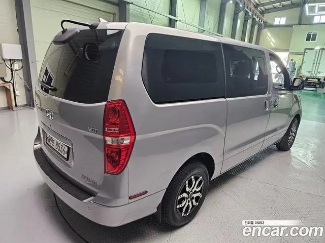 Hyundai Starex 2016 2.5 АКПП, миниатюра 2