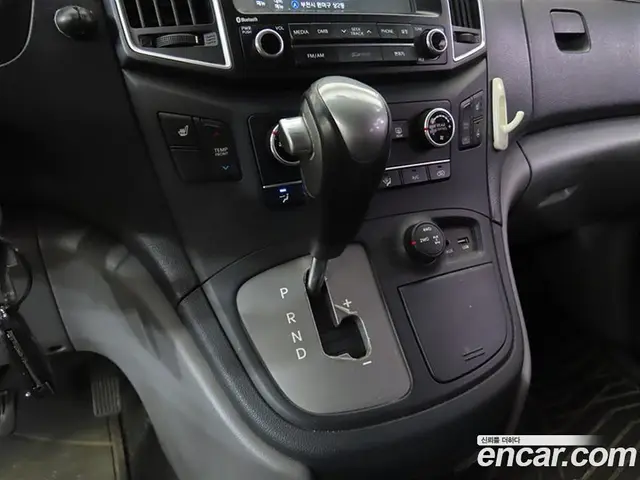 Hyundai Starex 2016 2.5 АКПП, миниатюра 11