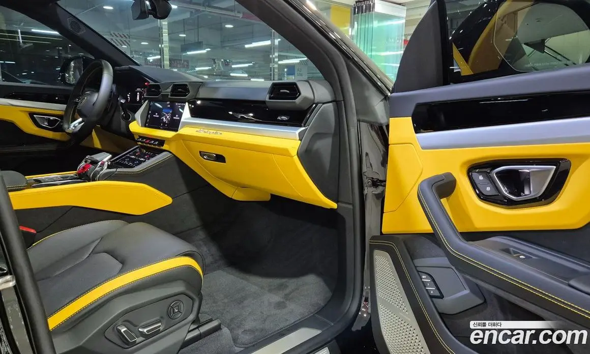 Lamborghini Urus 2026 4.0 АКПП, фото 11