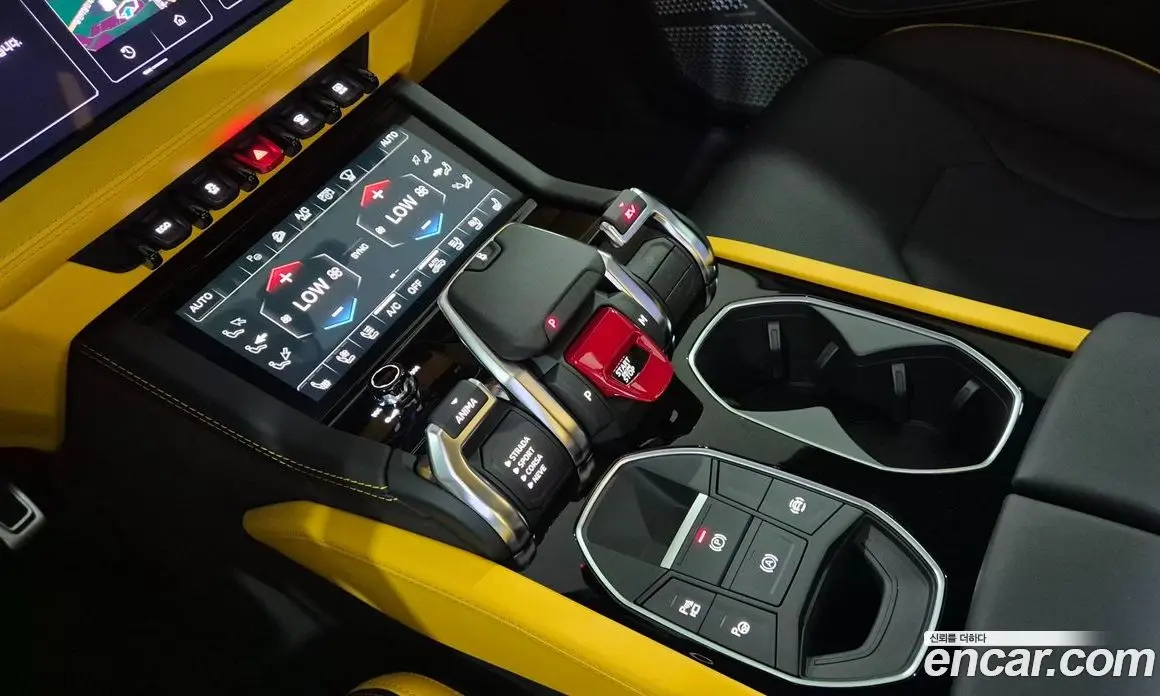 Lamborghini Urus 2026 4.0 АКПП, фото 9