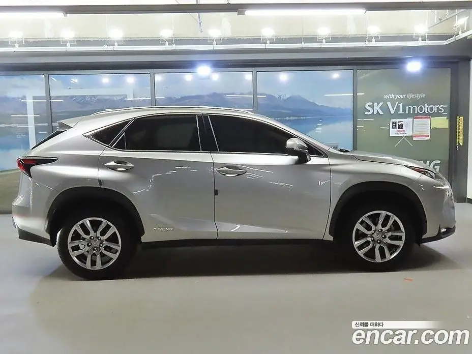 Lexus NX 2016 2.5 АКПП, фото 2 Lexus NX 2016 2.5 АКПП, фото 2