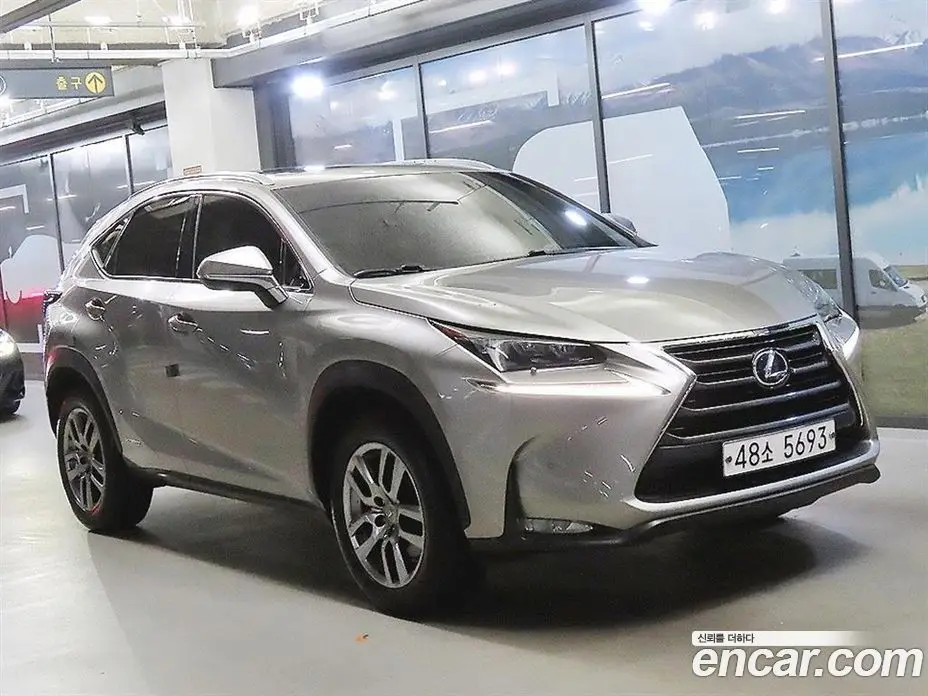 Lexus NX 2016 2.5 АКПП, фото 3 Lexus NX 2016 2.5 АКПП, фото 3