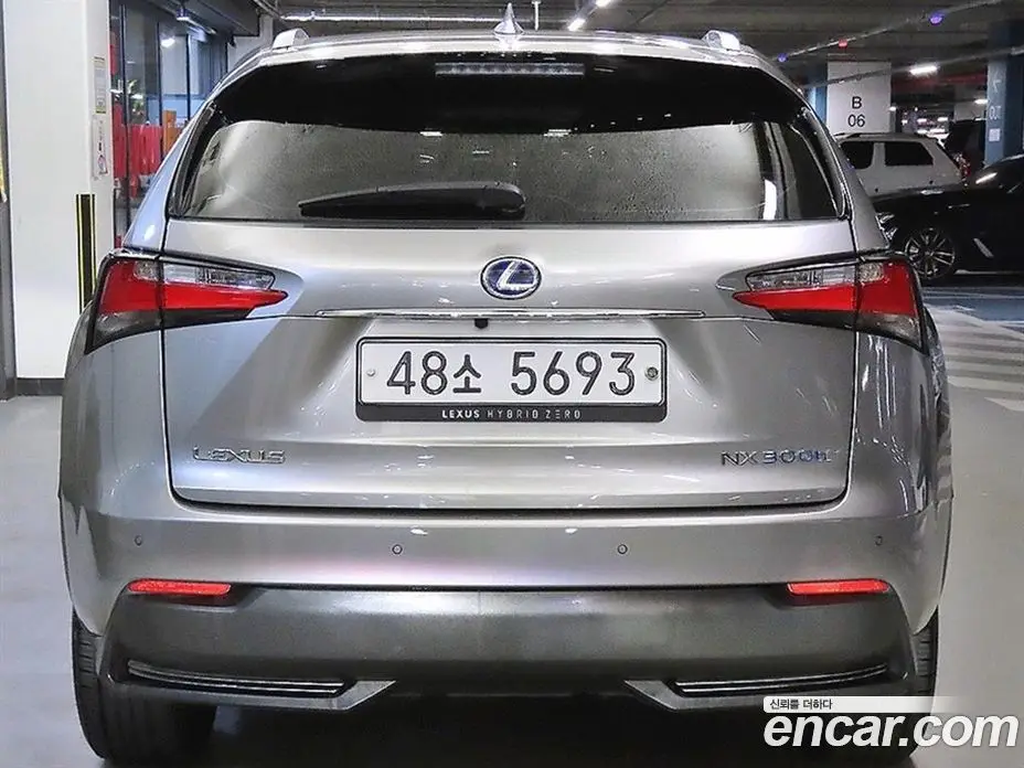 Lexus NX 2016 2.5 АКПП, фото 4 Lexus NX 2016 2.5 АКПП, фото 4