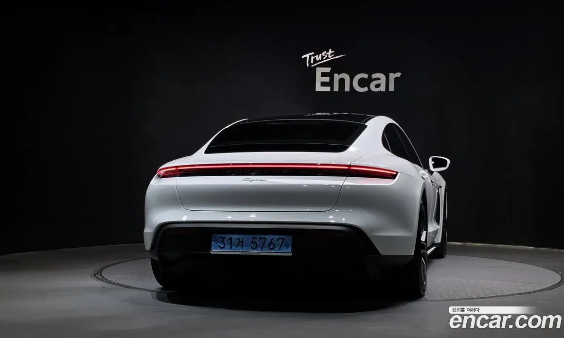 Porsche Taycan 2025 0.1 АКПП, фото 4