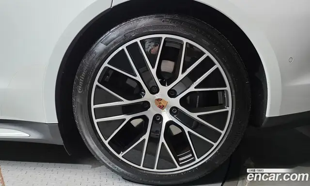 Porsche Taycan 2025 0.1 АКПП, миниатюра 7
