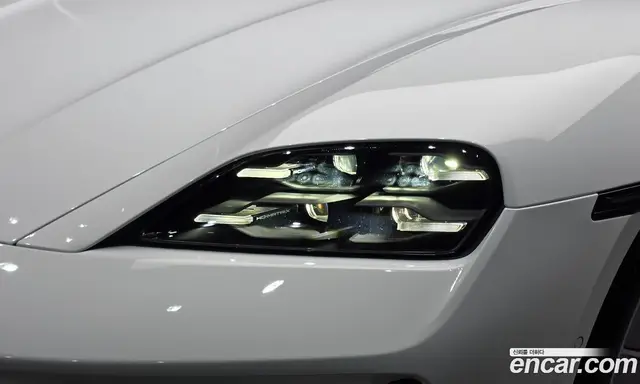 Porsche Taycan 2025 0.1 АКПП, миниатюра 8