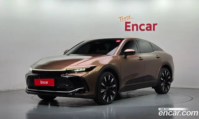 Toyota Crown, 2023, 74 217 км