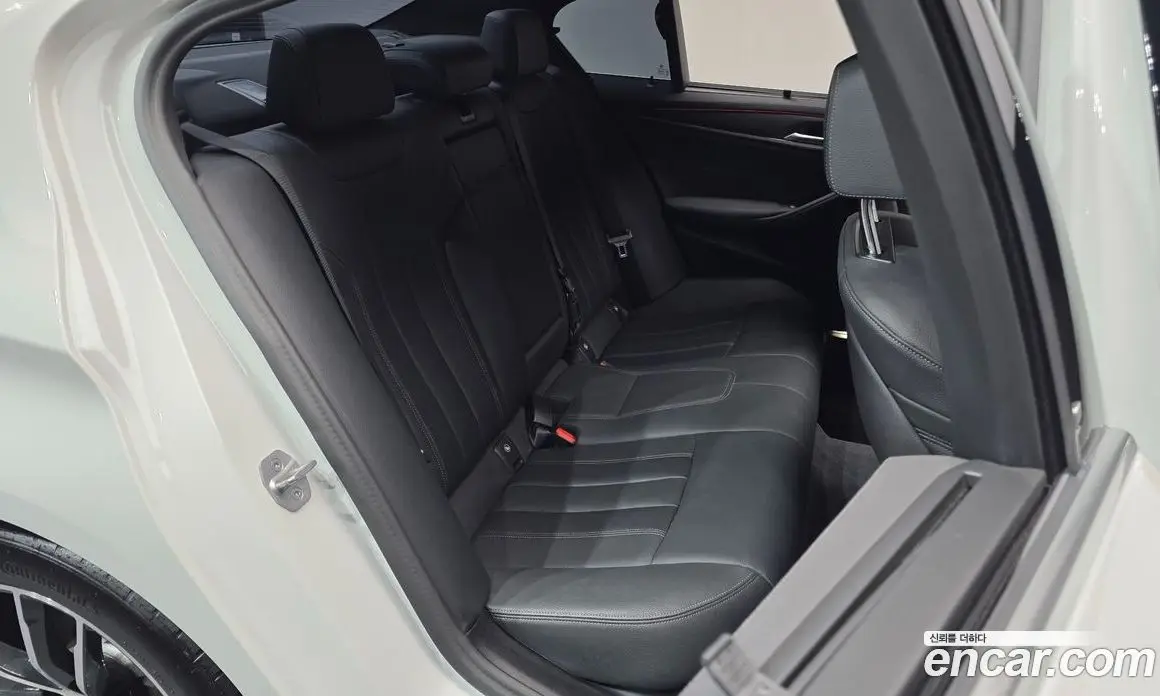 BMW 5 серия 2023 2.0 АКПП, фото 17