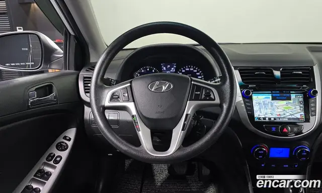 Hyundai Accent 2012 1.6 АКПП, миниатюра 12