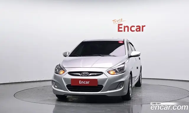 Hyundai Accent 2012 1.6 АКПП, миниатюра 3