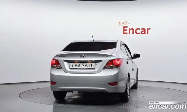 Hyundai Accent 2012 1.6 АКПП, миниатюра 4