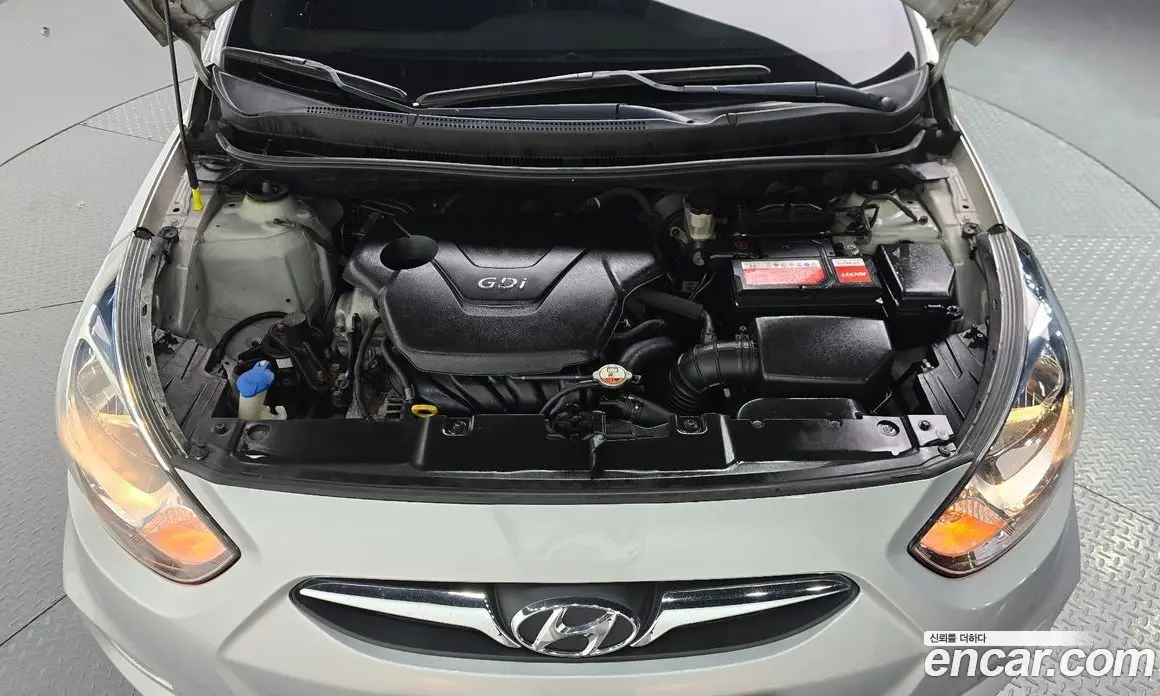 Hyundai Accent 2012 1.6 АКПП, фото 6