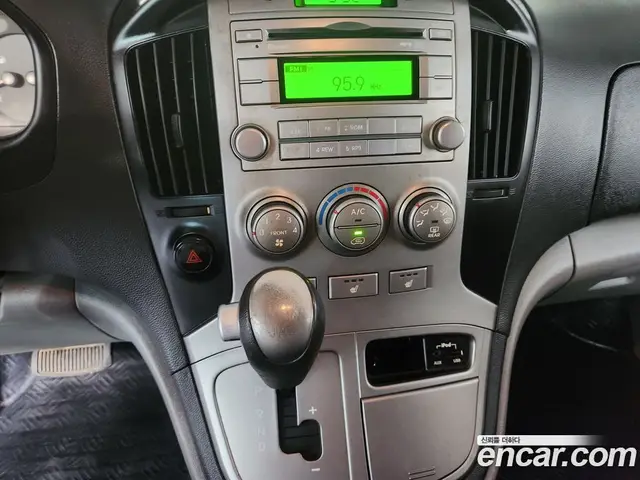 Hyundai Starex 2014 2.5 АКПП, миниатюра 5