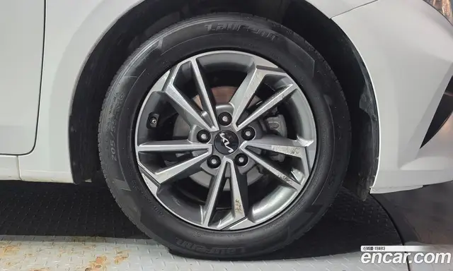 Kia K3 2023 1.6 АКПП, миниатюра 5 Kia K3 2023 1.6 АКПП, миниатюра 5