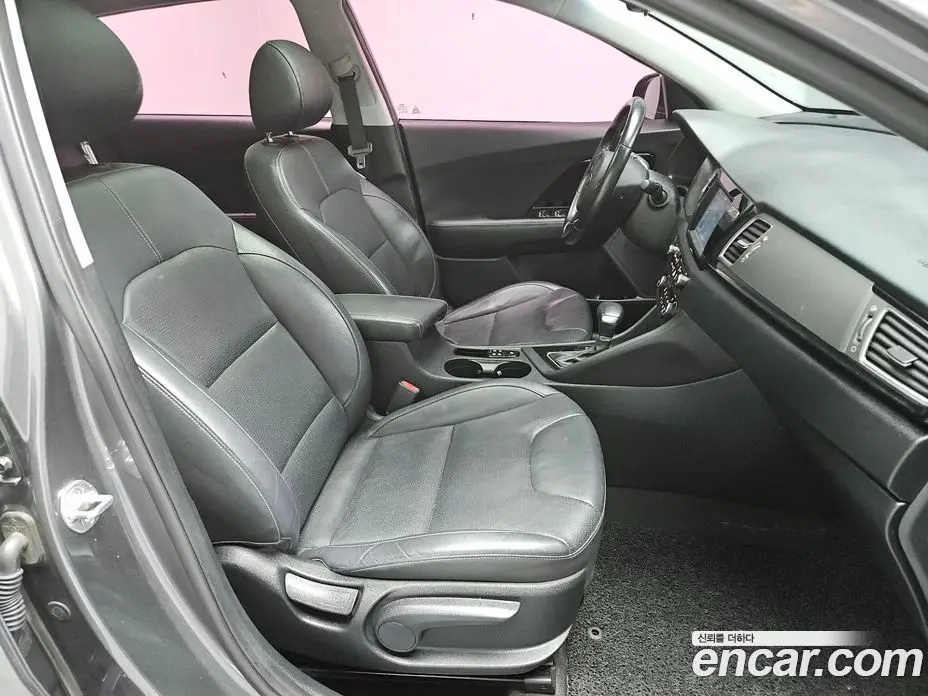 Kia Niro 2017 1.6 АКПП, фото 19