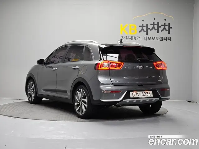 Kia Niro 2017 1.6 АКПП, миниатюра 5