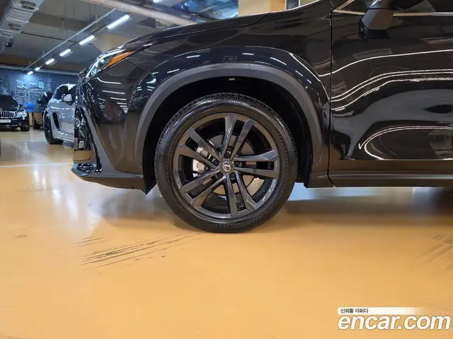 Lexus NX 2026 2.5 вариатор, миниатюра 5 Lexus NX 2026 2.5 вариатор, миниатюра 5