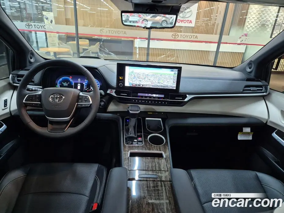 Toyota Sienna 2025 2.5 вариатор, фото 15