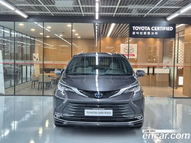Toyota Sienna 2025 2.5 вариатор, миниатюра 3