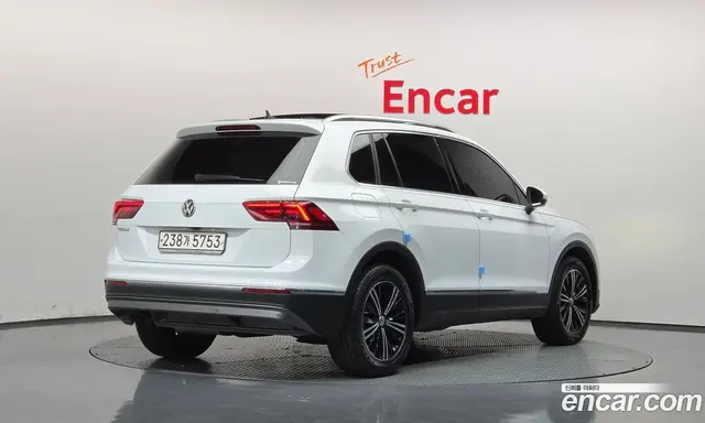 Volkswagen Tiguan 2020 2.0 АКПП, миниатюра 2