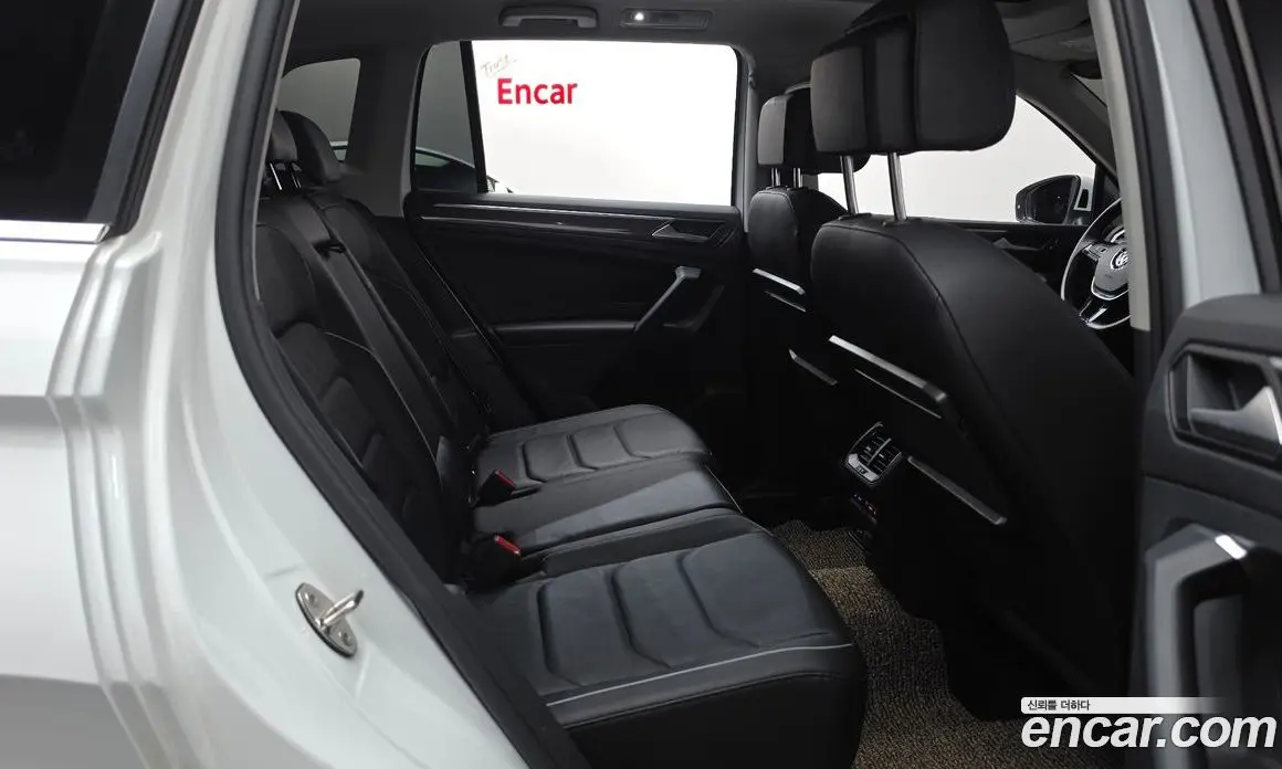 Volkswagen Tiguan 2020 2.0 АКПП, фото 17